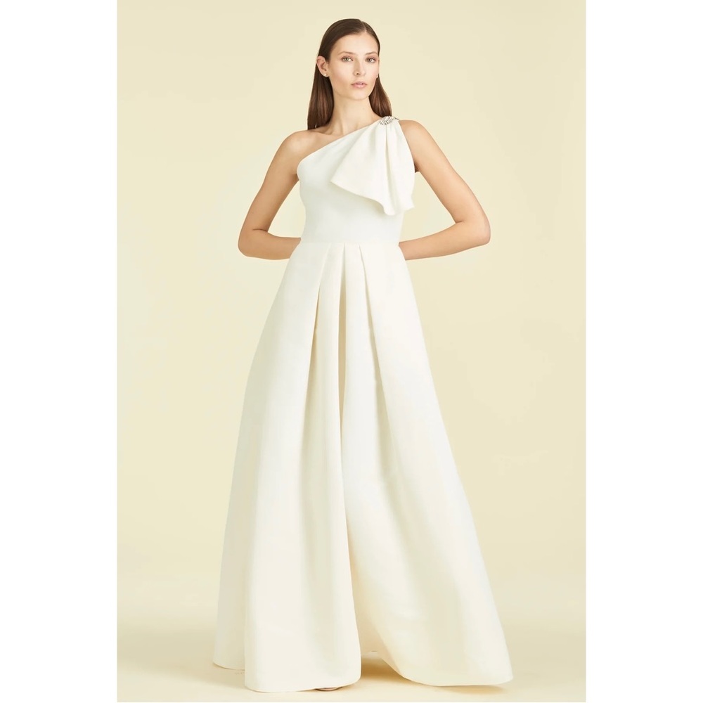 Sachin and Babi Martina Gown - New With Tag - size 6